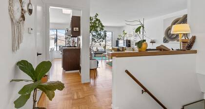 Two Bedroom Home Near the Freeway for Easy Access