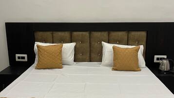 Deluxe Room, Garden View | Free WiFi