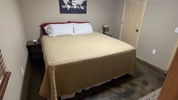 3 sovrum, skrivbord, gratis wi-fi och sÀngklÀder