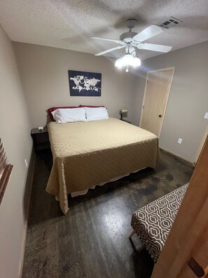 3 soveværelser, skrivebord, gratis Wi-Fi, sengetøj