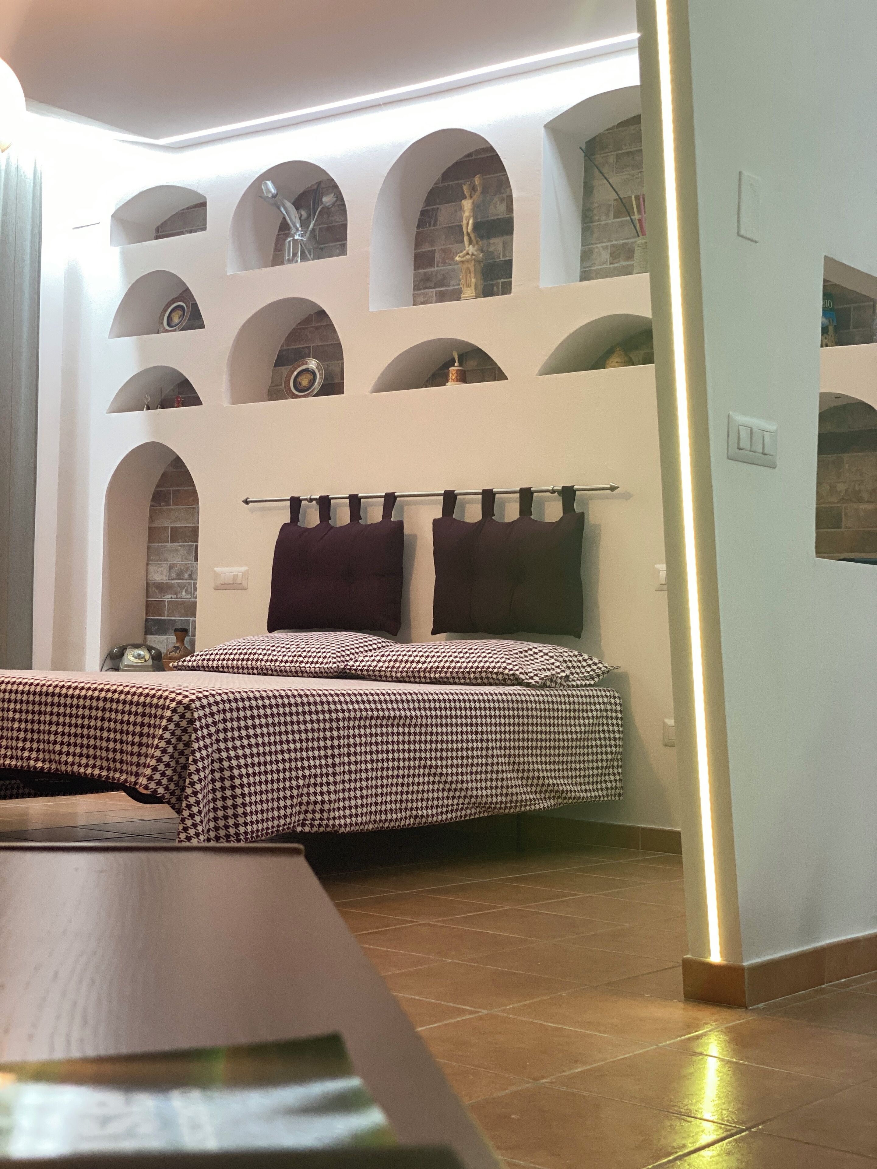 1 sovrum, internet och sängkläder