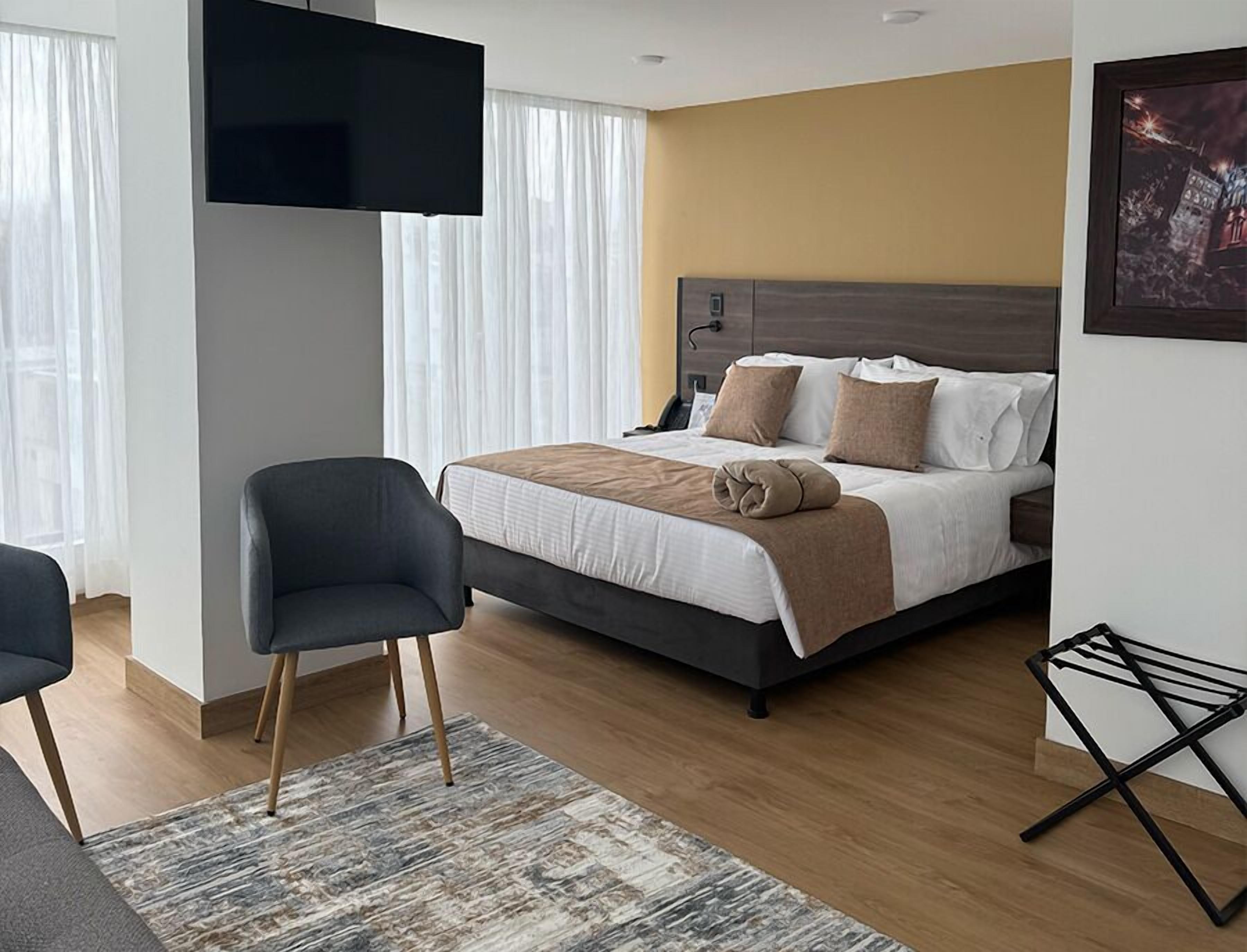 Superior Triple Room | In-room safe, blackout drapes, iron/ironing board, free WiFi