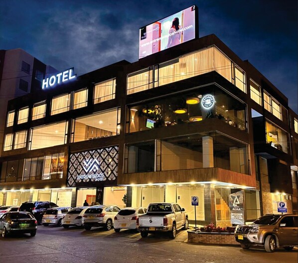 Front of property - Entrenevados Hotel (Ipiales)