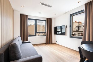 In-room safe, free WiFi