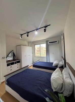 3 bedrooms, iron/ironing board, Internet, bed sheets
