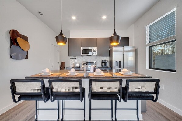 Fridge, microwave, oven, stovetop - 3BR Home at The Hub w/ Pool & Family Fun (Kissimmee)