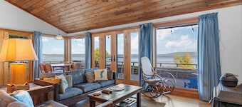 Crystal Lake Retreat w/Private Waterfront & Beach