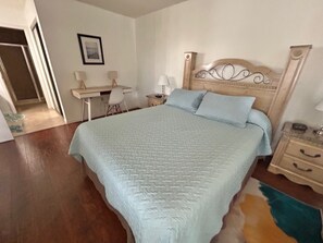 2 habitaciones, tabla de planchar con plancha y wifi gratis