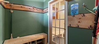 V.I.B.E.'s Tenney 4BR : Foliage, Hiking & Lakes : Wood Fireplace