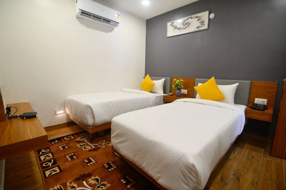 Superior Twin Room | Desk, laptop workspace, WiFi (free)