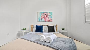 Skrivebord, strygejern/strygebræt, weekendseng, gratis Wi-Fi