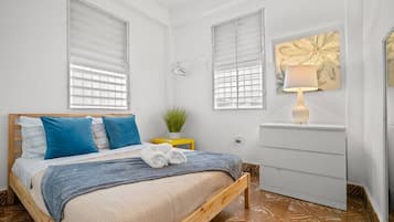 2 bedrooms, desk, iron/ironing board, travel cot