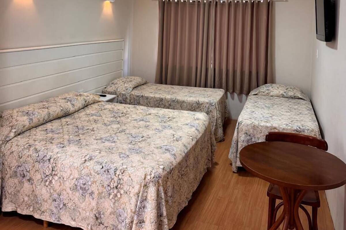Standard Quadruple Room | Desk, laptop workspace, WiFi (free)