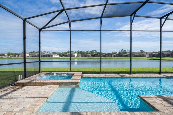 A heated pool - Crystal Resort Dream Villa 4 Beds/3 Baths/Priv SPA and Pool/ 9 ppl (Kissimmee)