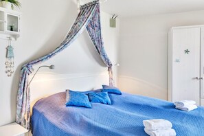 1 室のベッドルーム、WiFi (無料)