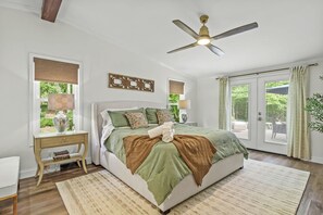 3 bedrooms, desk, iron/ironing board, WiFi