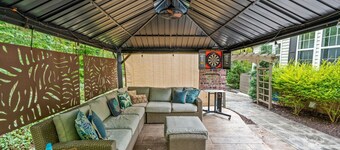 Stunning 3 Bedroom Retreat with Inspiring Backyard