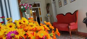 TV - Hotel Noucentista (Sitges)