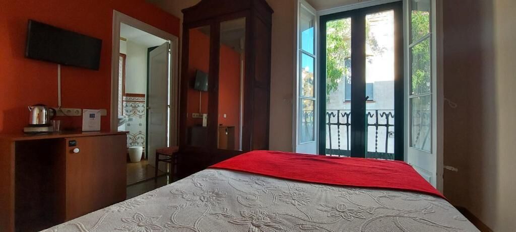 Comfort Single Room, Balcony, City View | In-room safe, desk, blackout drapes, soundproofing