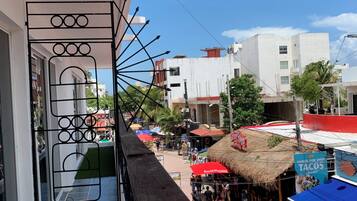 Appartement, balcon, vue ville | Terrasse/Patio
