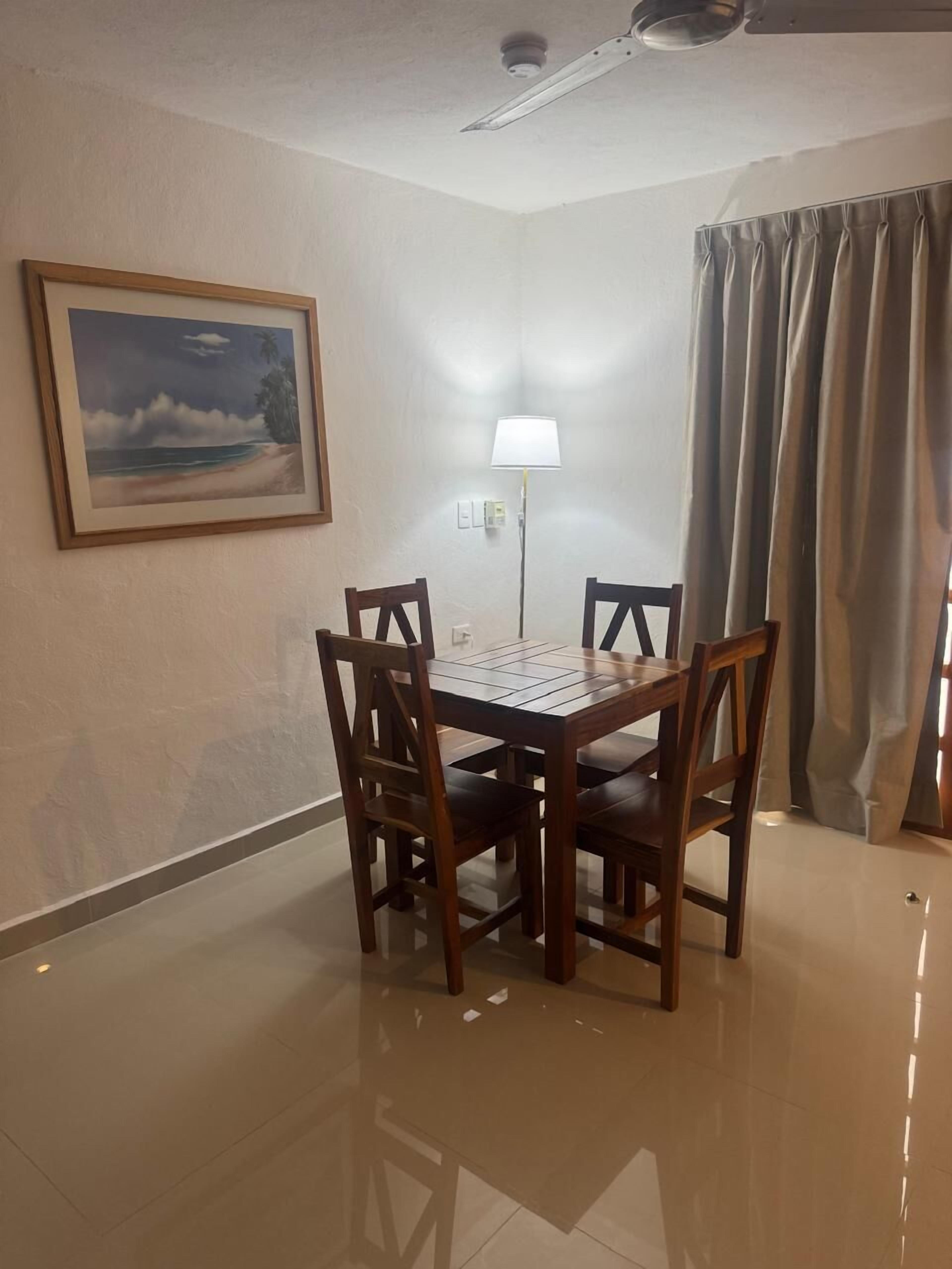 Family Studio | Living area