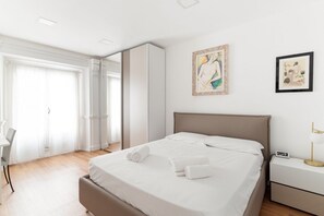 2 bedrooms, iron/ironing board
