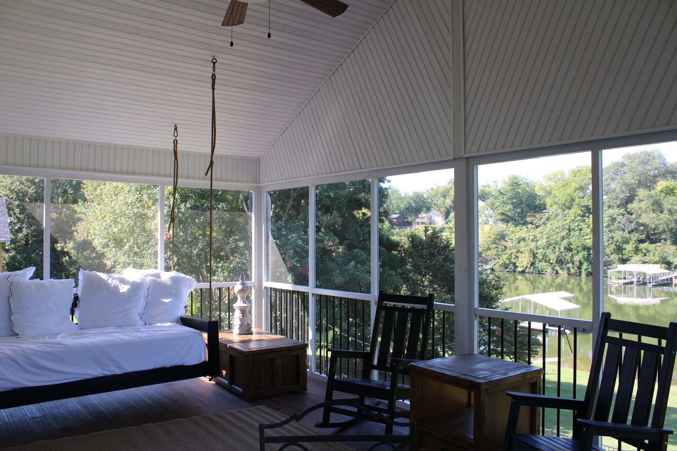 5 chambres, bureau, fer et planche à repasser, Wi-Fi gratuit