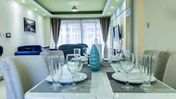Departamento, 3 habitaciones, con acceso para personas discapacitadas, para fumadores | Comedor