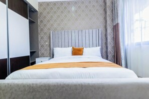 Apartment, 3 Bedrooms, Accessible, Smoking