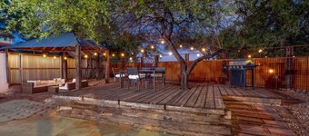 1 Min to 4th Ave & Congress / 1 BR 1 BA / Casita