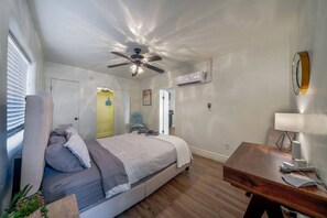 1 غرفة نوم ومكواة/لوح كي وسرير سفر وواي فاي