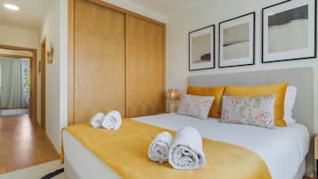 Comfort Apartment, City View | Blackout drapes, soundproofing, iron/ironing board, free WiFi