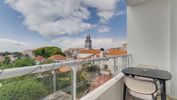 Comfort Apartment, City View | Balcony