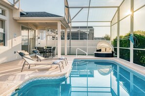 Outdoor pool, a heated pool - Stunning 4-Bed, 3-Bath Pool Home – Just Minutes from Orlando’s Theme Parks (Davenport)