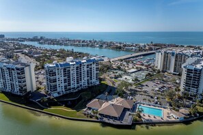 Imagen sin descripción, 3 de 30, botón