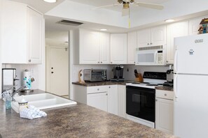 Imagen sin descripción, 3 de 31, botón