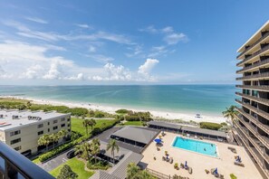 Unclassified image, 5 of 31, button