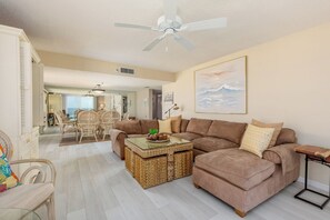 Imagen sin descripción, 5 de 27, botón