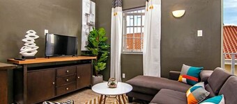 2 br Apartment w attic - O