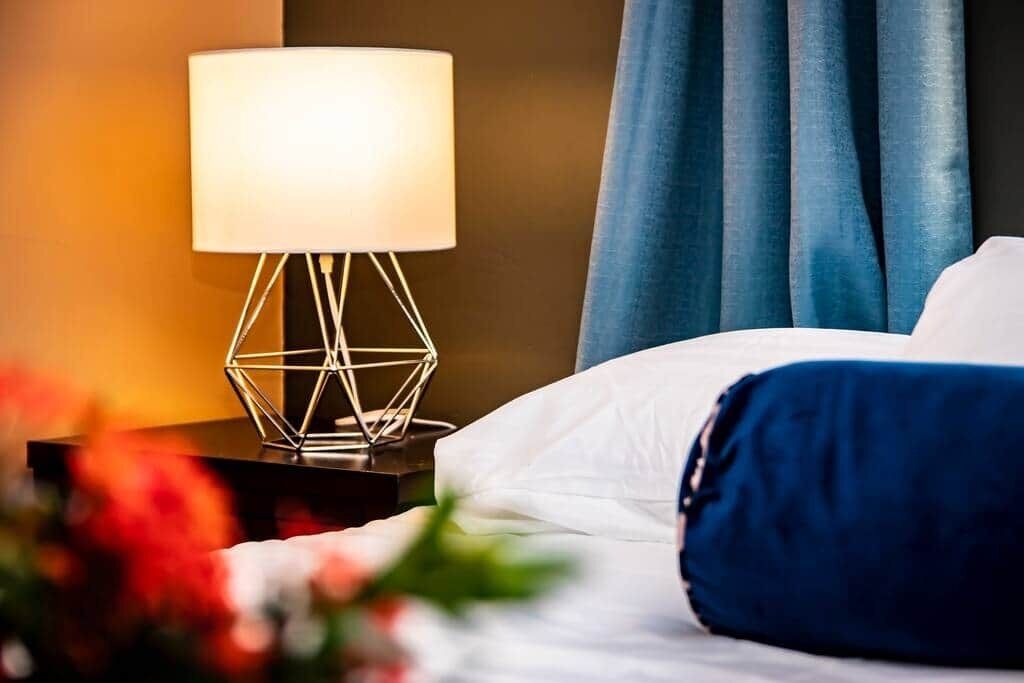 2 bedrooms, in-room safe, iron/ironing board, free WiFi