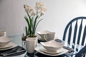 Dining - Citylife Apartments - Pool / Free Parking / in Willemstad. Apartment B (Willemstad)