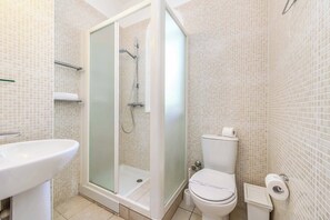 シャワー、タオル