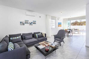 Smart TV - Villa Araella - Three Bedroom Villa, Sleeps 6 (Protaras)