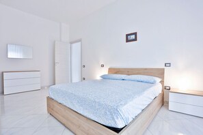 3 bedrooms, iron/ironing board - GuestHost - Casa Massimo (Salerno)