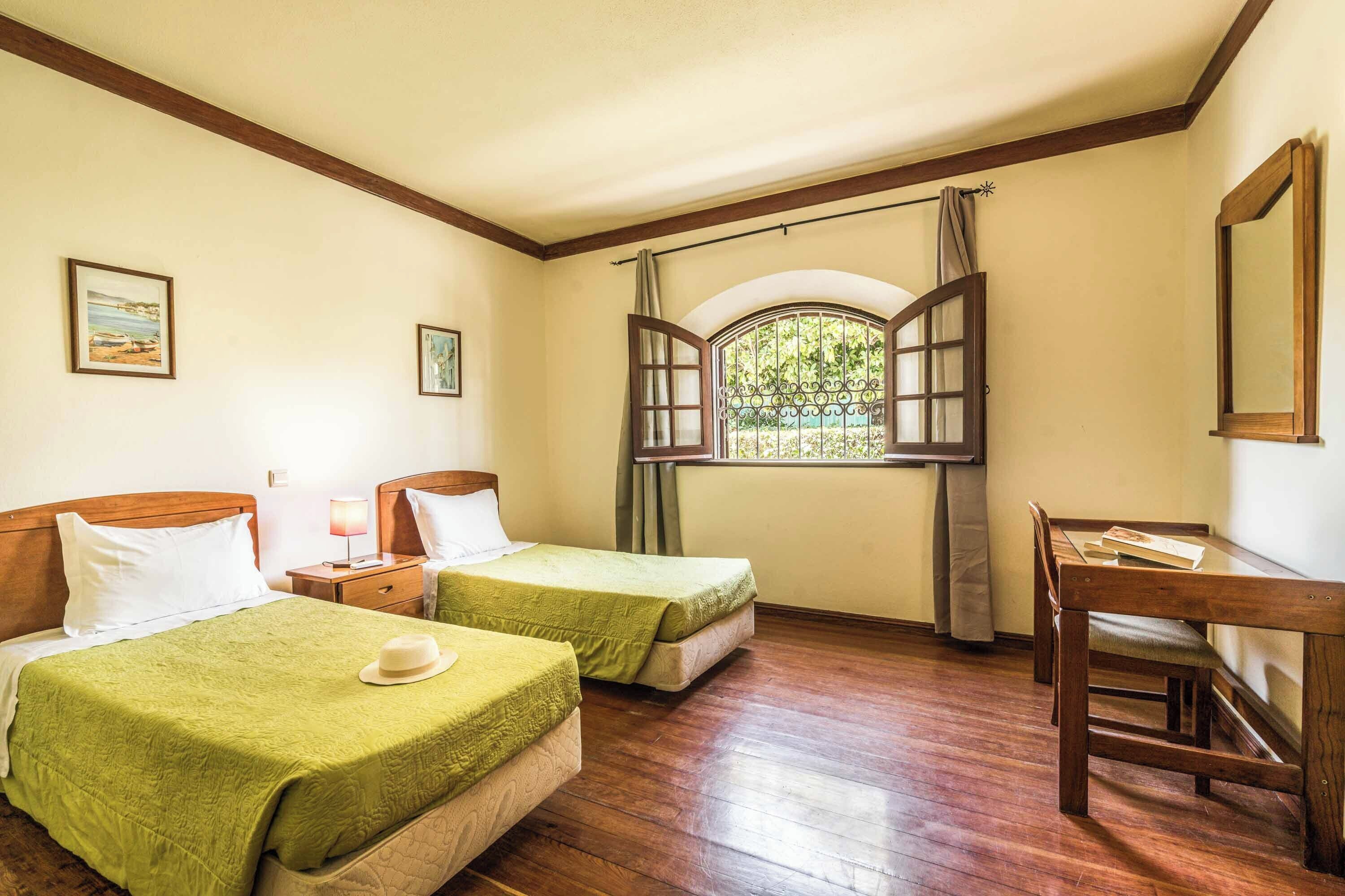 4 quartos, Wi-Fi, roupa de cama