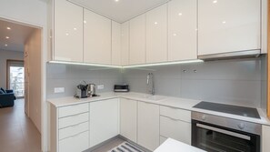 Fridge, microwave, oven, stovetop