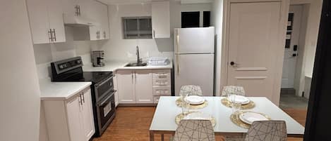 Microwave, oven, stovetop, dishwasher