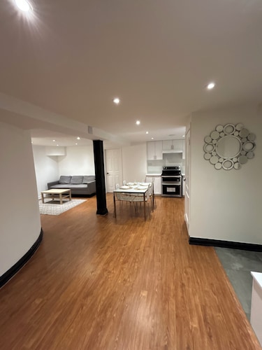 Private Family-Friendly 2-BR Suite