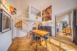 Interior - Historical apartment 3BR/3.5BA  close to the river in the 7th (Paris)