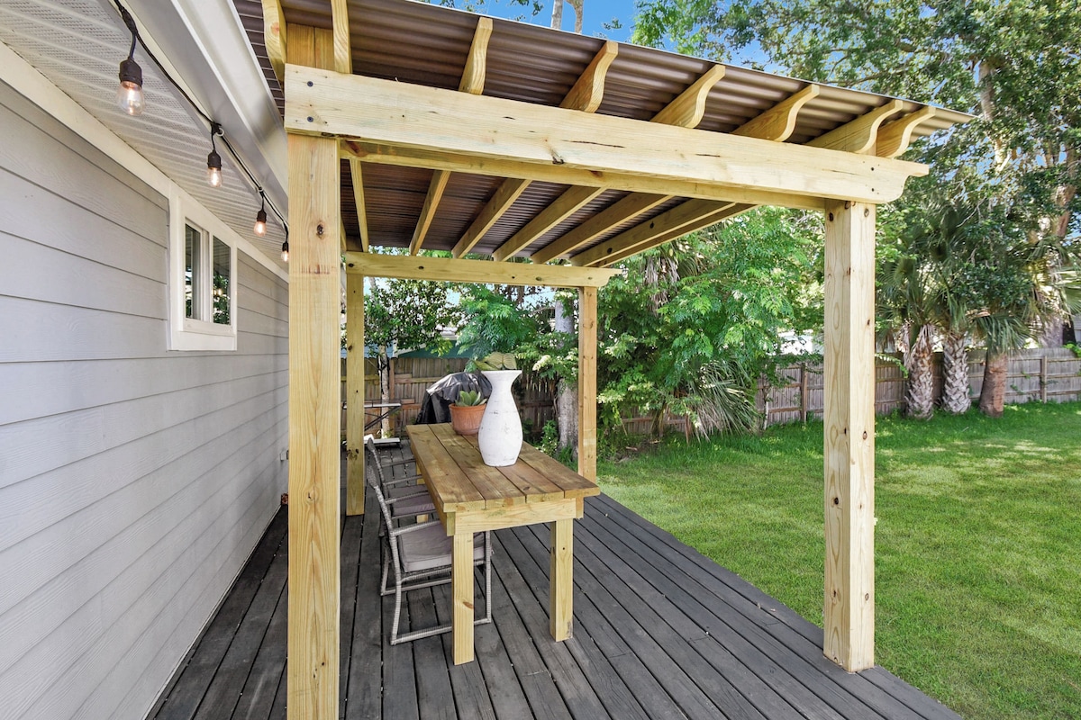 Photo 23 of Pleasant 2-bedroom cottage, Amazing back yard, Pet Friendly in St. Augustine